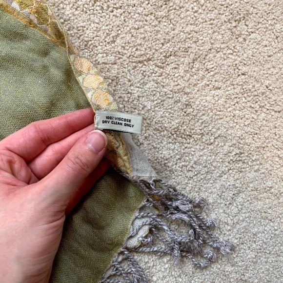 Anthropologie Green Embroidered Flower Scarf - Picture 3 of 4